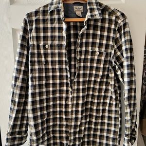 Like New LL Bean Shirt. Size Medium. Blue check. Men’s.